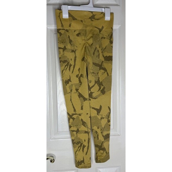 Women’s XS GYMSHARK Adapt Camo Seamless Leggings Yellow - Picture 2 of 6